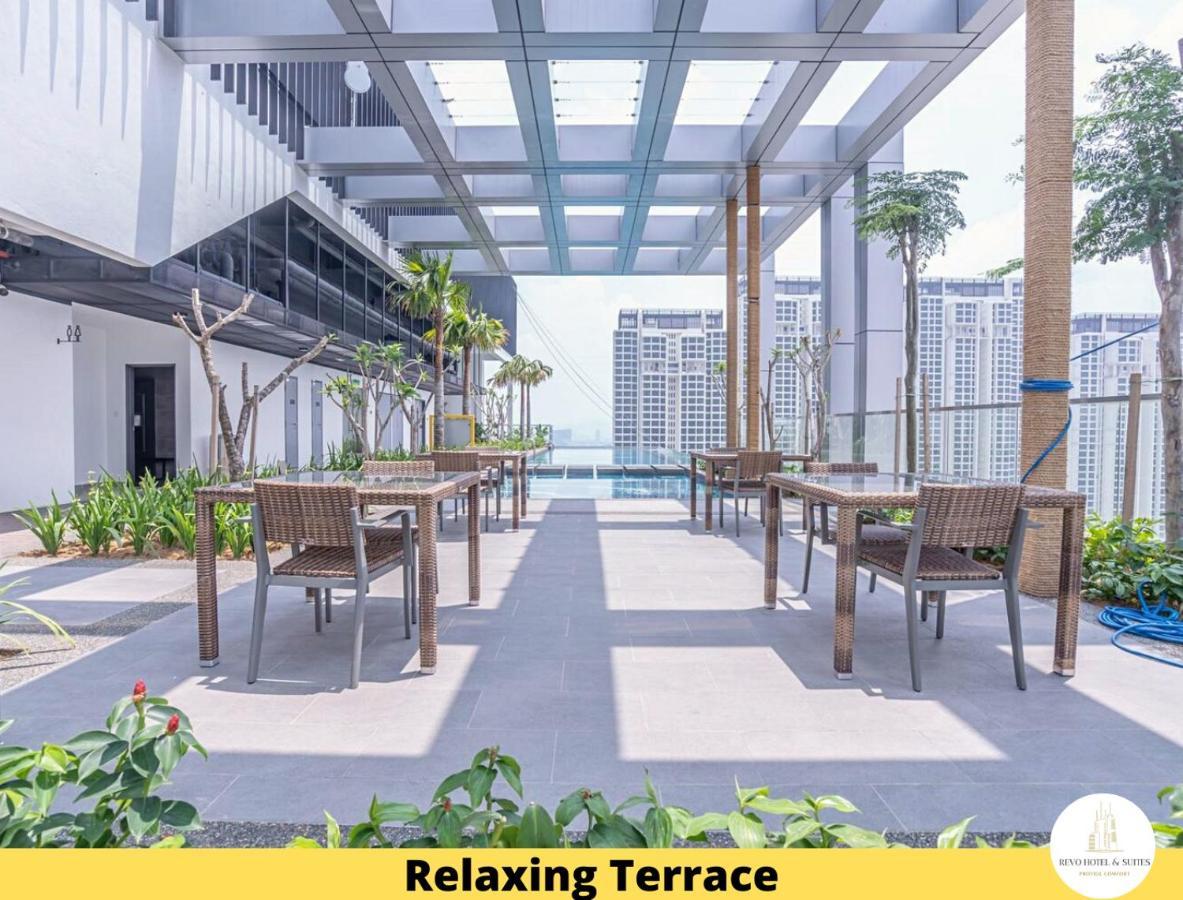 Revo Hotel & Suites Kuala Lumpur Bukit Jalil By The Cynefin Extérieur photo